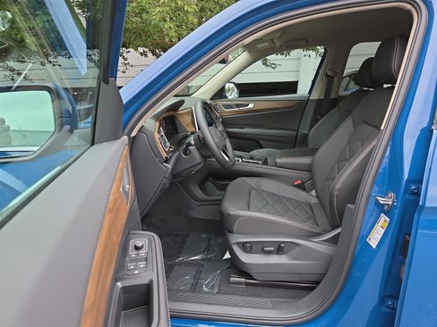 New 2026 Volkswagen Atlas SE image 14