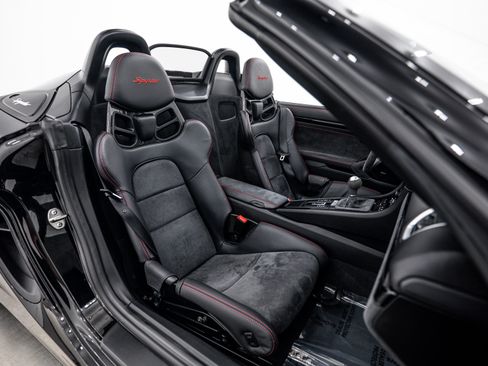 Certified 2016 Porsche Boxster Spyder RWD image 15