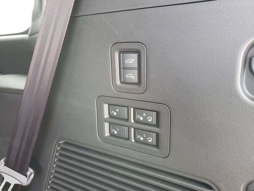 Certified 2025 Nissan Armada PRO-4X w/ Pro-4X Premium Package AWD/4WD image 11