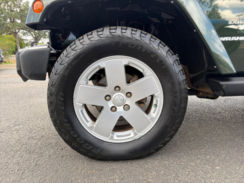 Used 2010 Jeep Wrangler Sahara AWD/4WD image 11