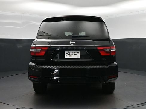 Used 2022 Nissan Armada SL w/ Midnight Edition Package RWD image 6
