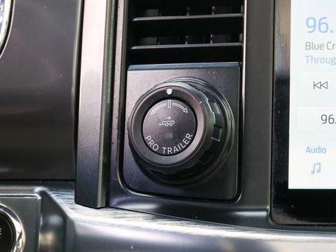 Used 2021 Ford F150 Lariat AWD/4WD image 18