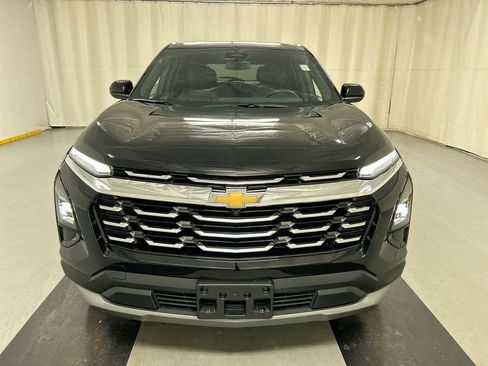 New 2026 Chevrolet Equinox LT w/ Convenience Package II AWD/4WD image 7