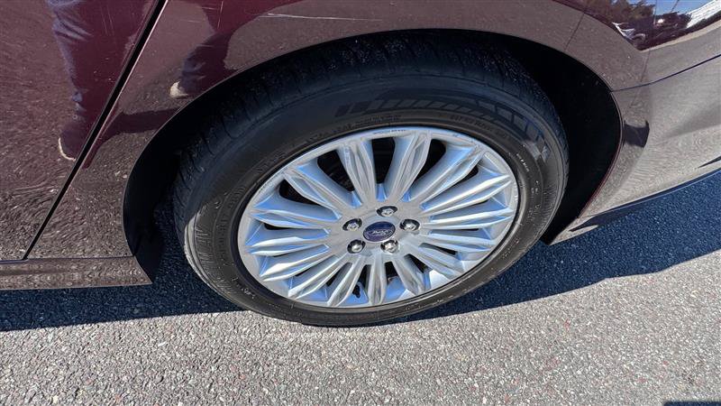 Used 2013 Ford Fusion Energi SE w/ Driver Assist Pkg FWD image 25