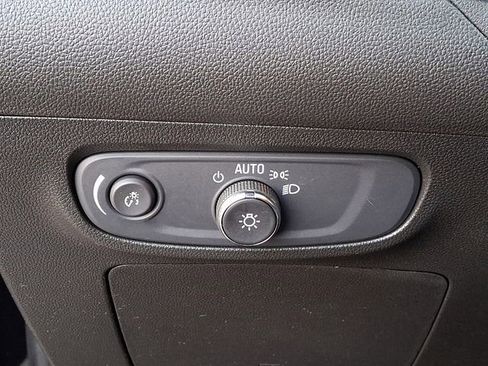 Used 2024 Buick Encore GX Avenir w/ Avenir Convenience Package image 34