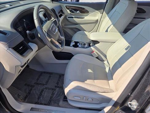 Used 2020 GMC Terrain Denali w/ Denali Premium Package image 16