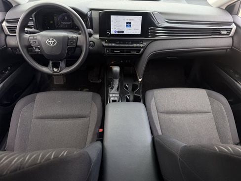 Used 2025 Toyota Camry LE FWD image 11