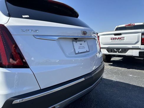 Used 2023 Cadillac XT5 Premium Luxury image 14