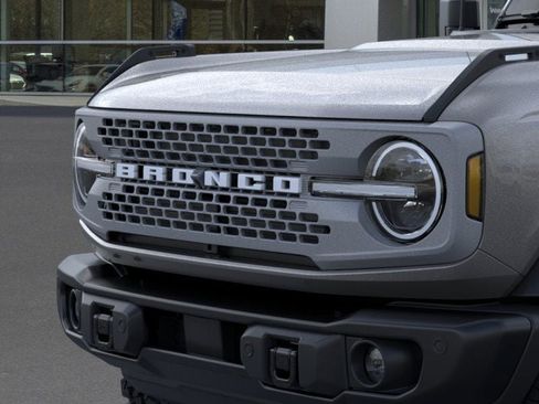 New 2025 Ford Bronco Badlands image 19