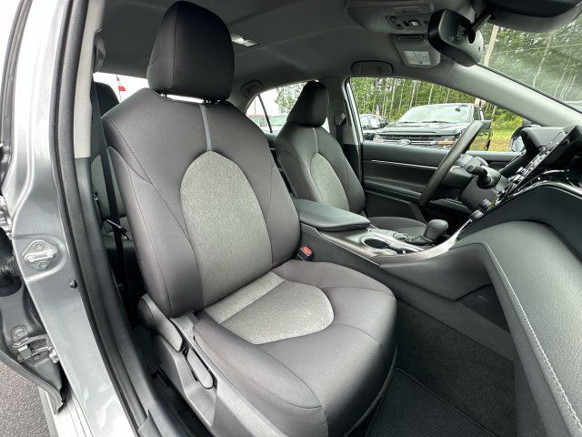 Used 2022 Toyota Camry LE w/ Convenience Package FWD image 25
