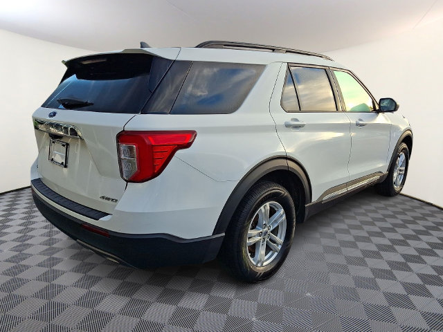 Used 2022 Ford Explorer XLT w/ Equipment Group 202A AWD/4WD image 6