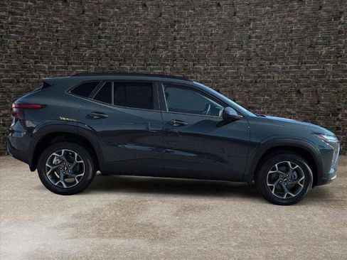 New 2026 Chevrolet Trax LT w/ LT Convenience Package image 3