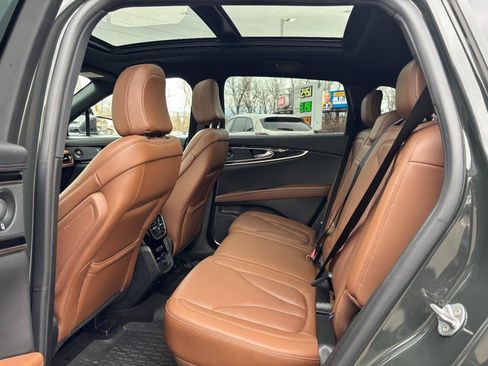 Used 2023 Lincoln Nautilus Reserve w/ Equipment Group 201A image 10