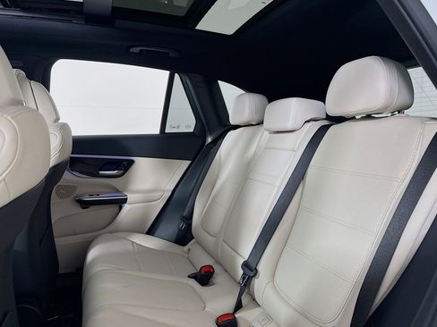 New 2026 Mercedes-Benz GLC 300 image 14