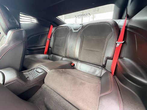 Used 2022 Chevrolet Camaro ZL1 RWD image 33