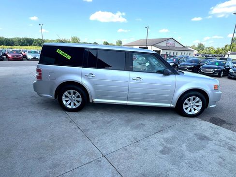 Used 2012 Ford Flex SE image 4