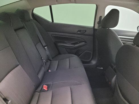 Used 2023 Nissan Altima 2.5 SV w/ SV Premium Package FWD image 19