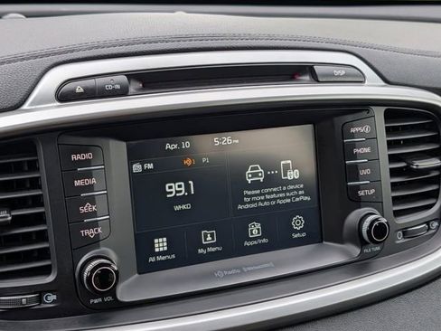 Used 2018 Kia Sorento FWD image 18
