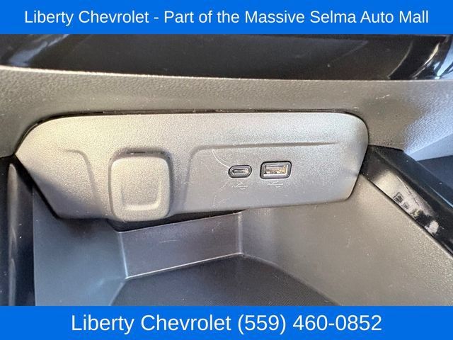 Used 2025 Chevrolet Trax ACTIV w/ Driver Confidence Package FWD image 19