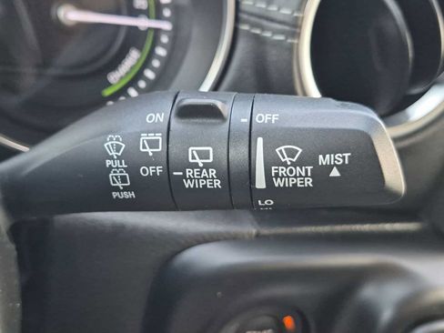 Used 2021 Jeep Wrangler Unlimited Sahara w/ Cold Weather Group AWD/4WD image 26