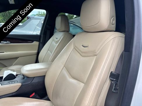 Used 2017 Cadillac XT5 Premium Luxury AWD/4WD image 11