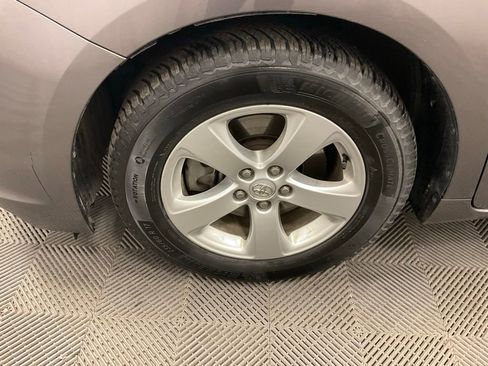 Used 2013 Toyota Sienna LE image 8