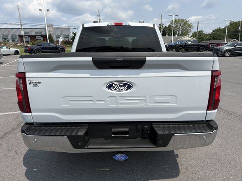 Used 2025 Ford F150 XLT w/ Equipment Group 301A Standard AWD/4WD image 4