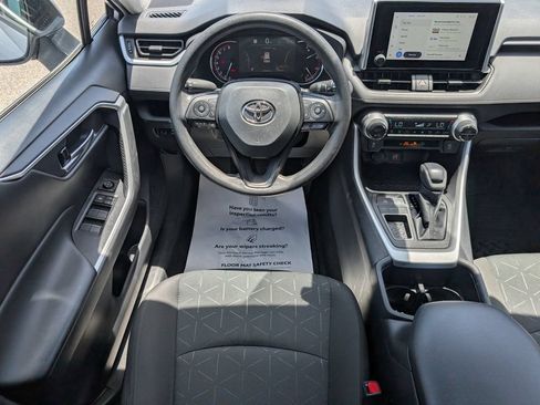 Used 2023 Toyota RAV4 XLE FWD image 26