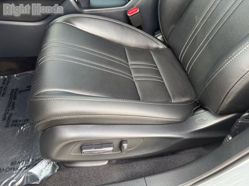 Used 2026 Honda HR-V EX-L image 13