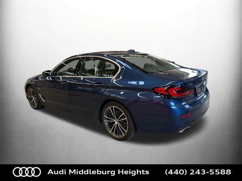 Used 2023 BMW 530e xDrive w/ Luxury Seating Package image 5