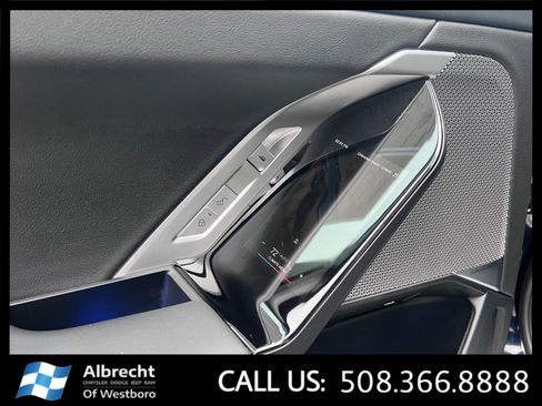 Used 2024 BMW 740i xDrive image 15