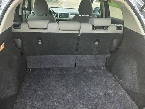 Used 2019 Honda HR-V EX image 13