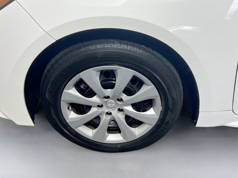 Used 2022 Toyota Corolla LE image 13