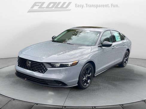 New 2025 Honda Accord SE image 3