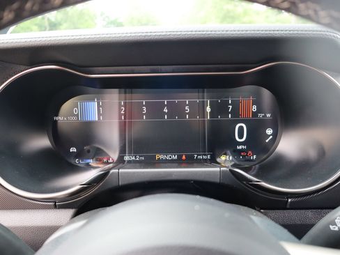 Used 2020 Ford Mustang Shelby GT500 w/ Technology Package RWD image 17