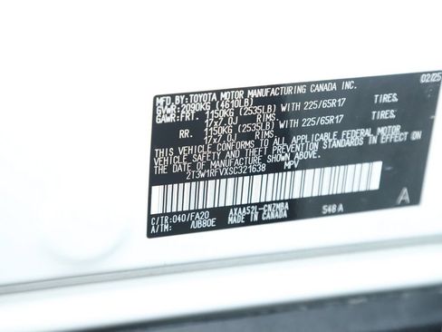 Used 2025 Toyota RAV4 XLE image 20