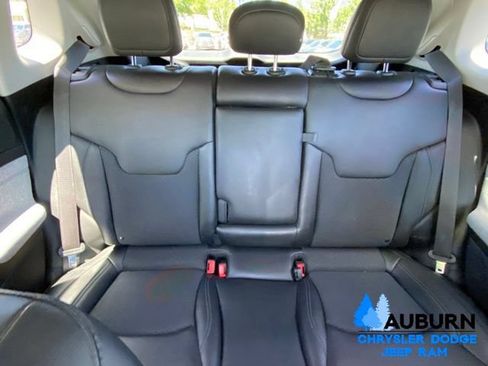 Used 2022 Jeep Compass Latitude FWD image 18