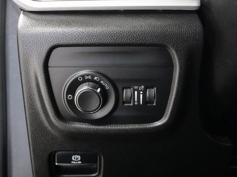 Used 2022 Jeep Grand Cherokee L Laredo w/ Luxury Tech Group I image 20