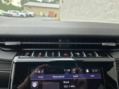 Used 2023 Jeep Grand Cherokee Laredo w/ Luxury Tech Group I AWD/4WD image 23