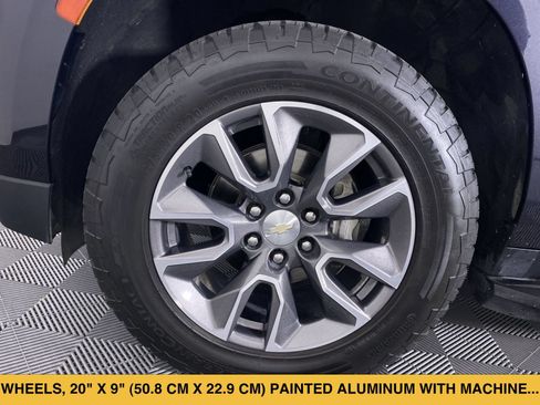 Certified 2022 Chevrolet Suburban LT w/ Luxury Package AWD/4WD image 15