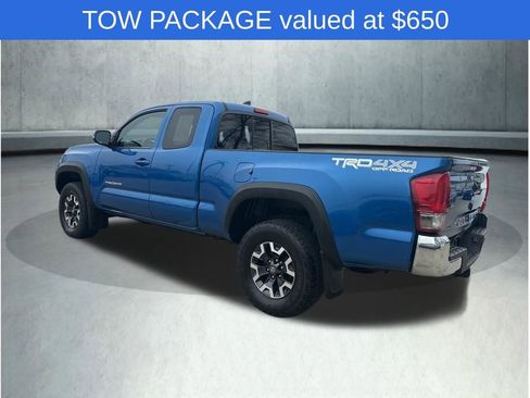 Used 2017 Toyota Tacoma TRD Off-Road w/ Tow Package AWD/4WD image 4