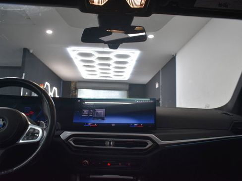 Used 2023 BMW 330i Sedan w/ M Sport Package image 30