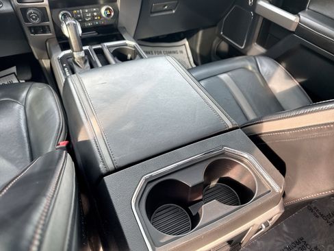 Used 2020 Ford F150 Platinum w/ Equipment Group 701A Luxury AWD/4WD image 24
