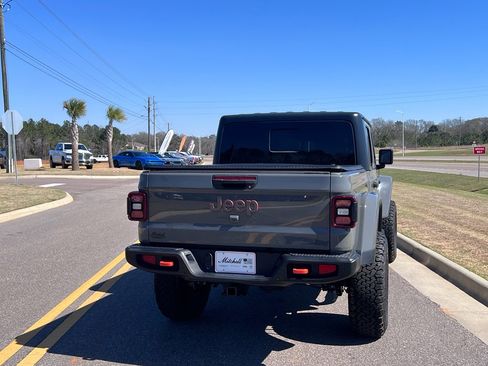 Certified 2021 Jeep Gladiator Mojave image 8