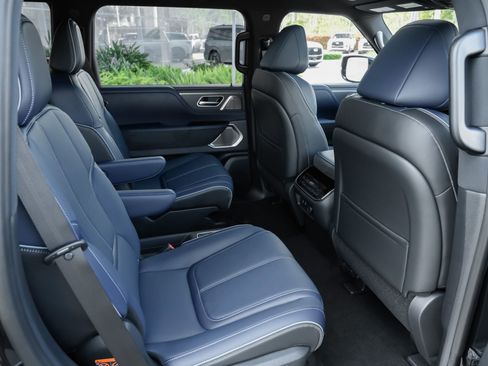 New 2026 INFINITI QX80 4WD w/ Sport Exterior Package image 29