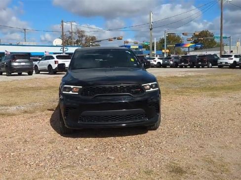 Used 2023 Dodge Durango GT image 3