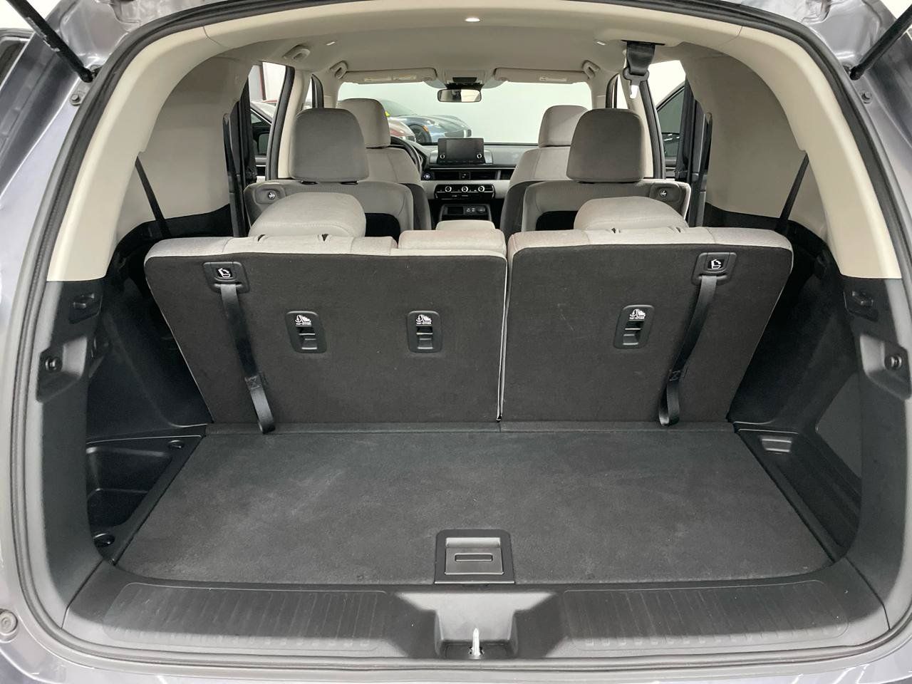 Used 2023 Honda Pilot LX image 19