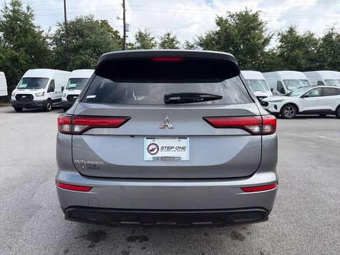 Used 2022 Mitsubishi Outlander SEL Black Edition FWD image 6