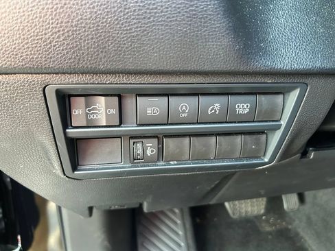 Used 2026 Toyota Tundra SR5 AWD/4WD image 19