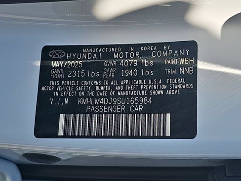 Used 2025 Hyundai Elantra Hybrid FWD image 36